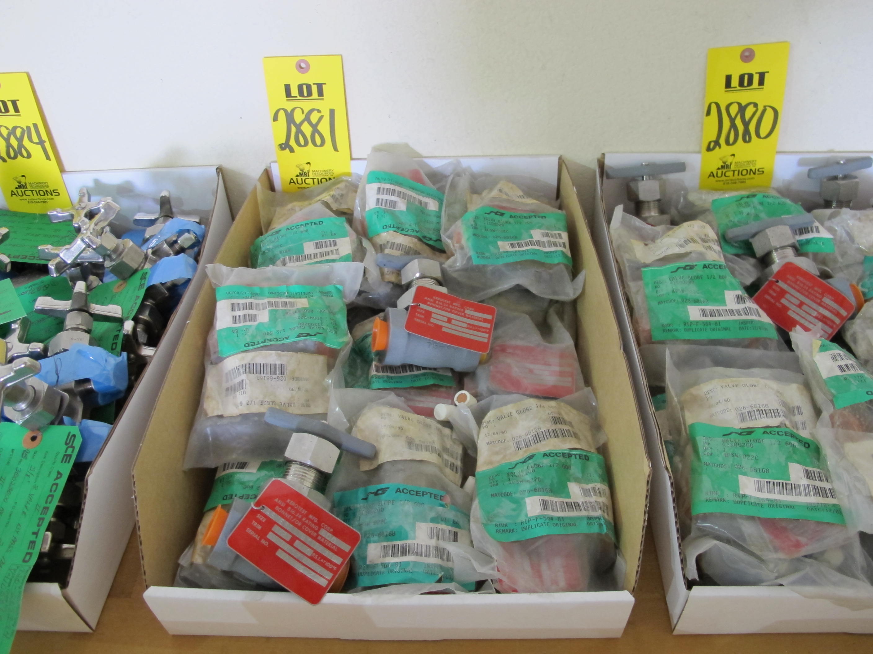 LOT (15) VALVES, GLOBE TYPE, 1/2" SIZE, 600 LB, 1480 LB/100 DEGREE F RATING, CARBON STL MATERIAL, SOCKET WELD CONNECTIONS, SA105 SPECIFICATION, THD BONNET STYLE, 316 SS TRIM, T-HANDLE OPERATOR. RISING STEM, PART # 4PSW-D22C (W-51) LOADING & HANDLING FEE $5-